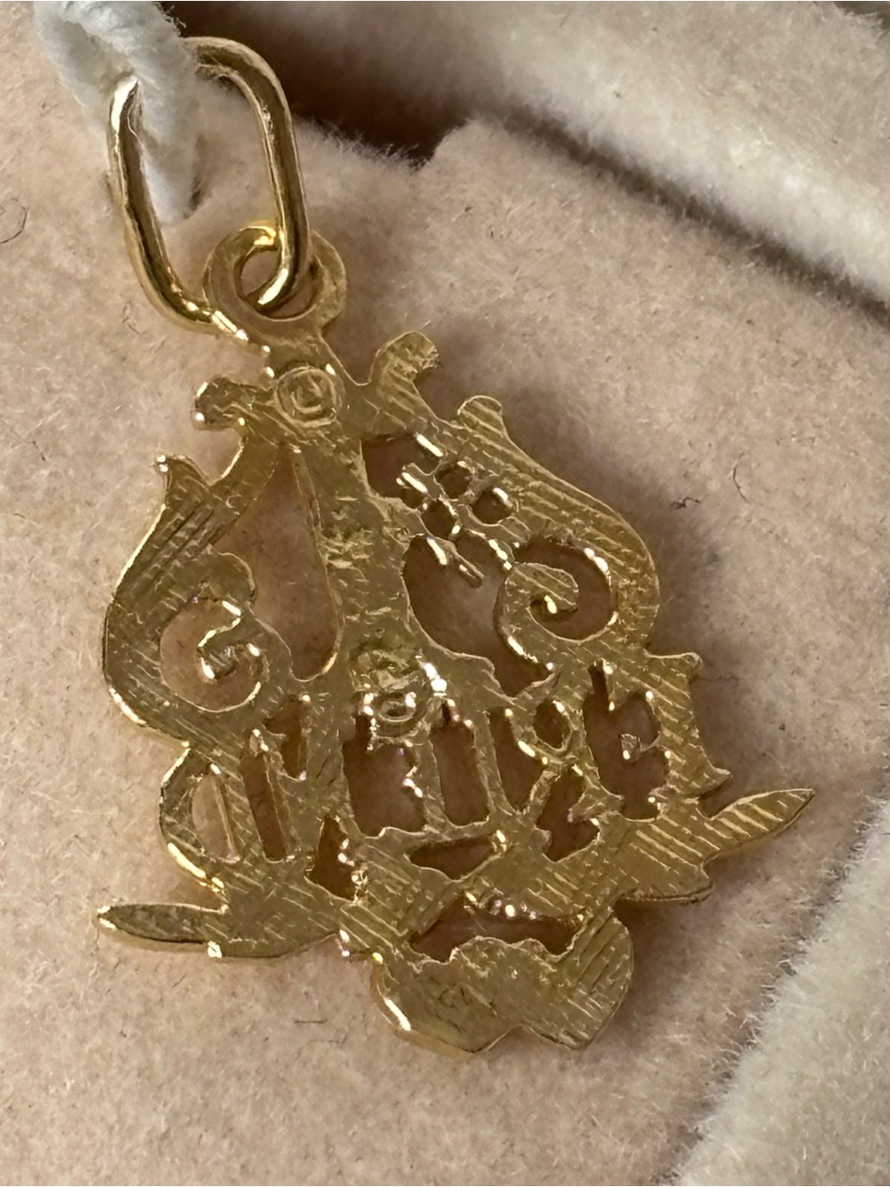 Beautiful vintage 1980’s 14 karat gold Friend charm!! - Picture 9 of 9